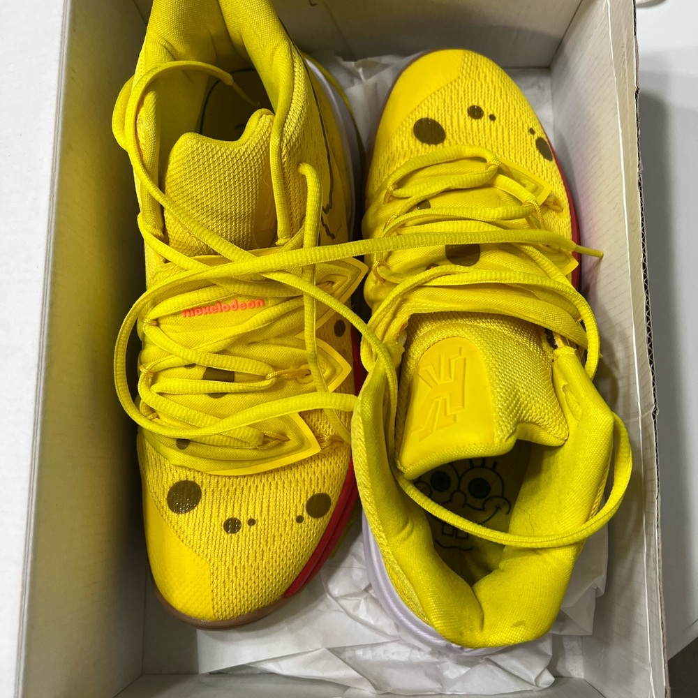 Kyrie 5 SpongeBob Sneakers Mens Size 7